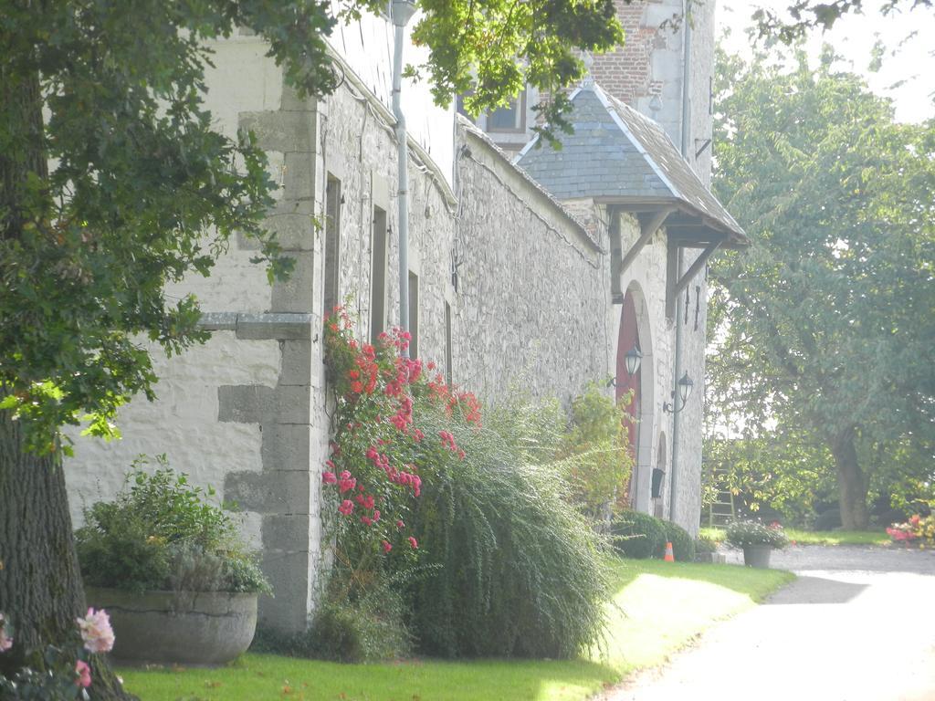 הוילה Couthuin La Tour De La Chapelle מראה חיצוני תמונה